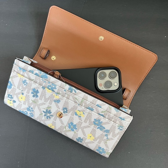 NWT MICHAEL KORS JET SET CHARM LARGE WALLET ON A CHAIN PHONE CROSSBODY BAG - Picture 12 of 14